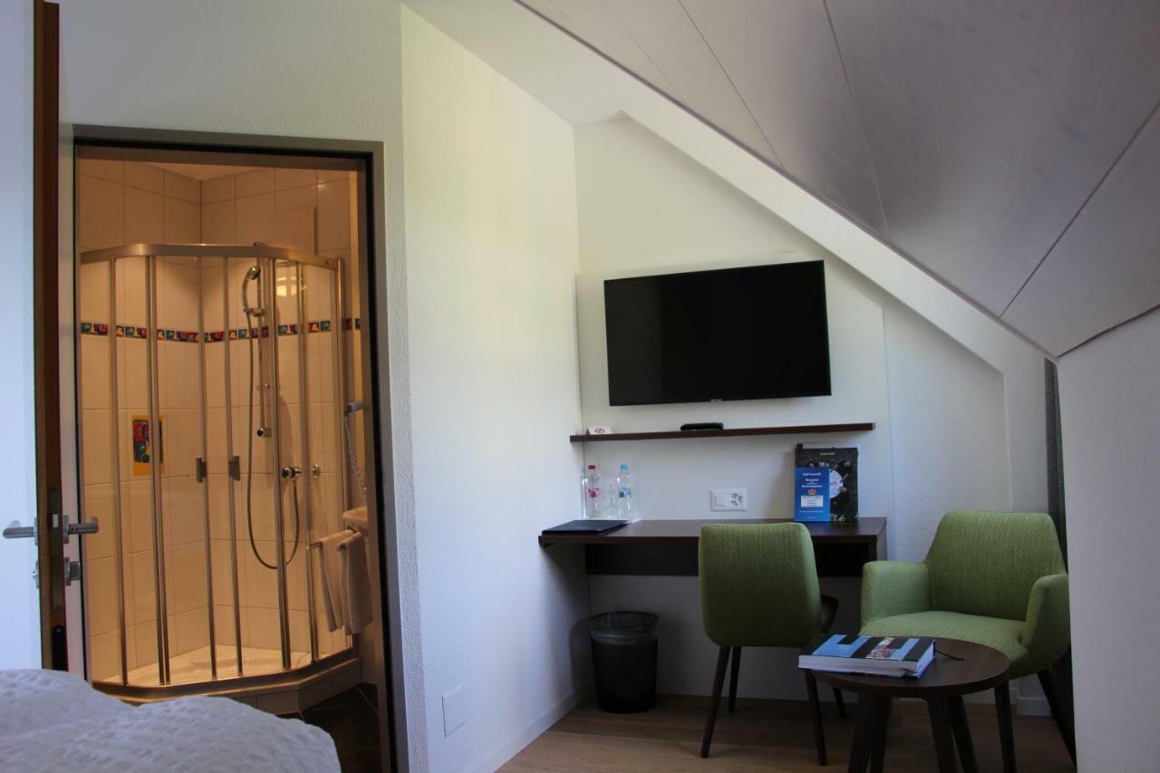 Seehotel Delphin Meisterschwanden Екстериор снимка