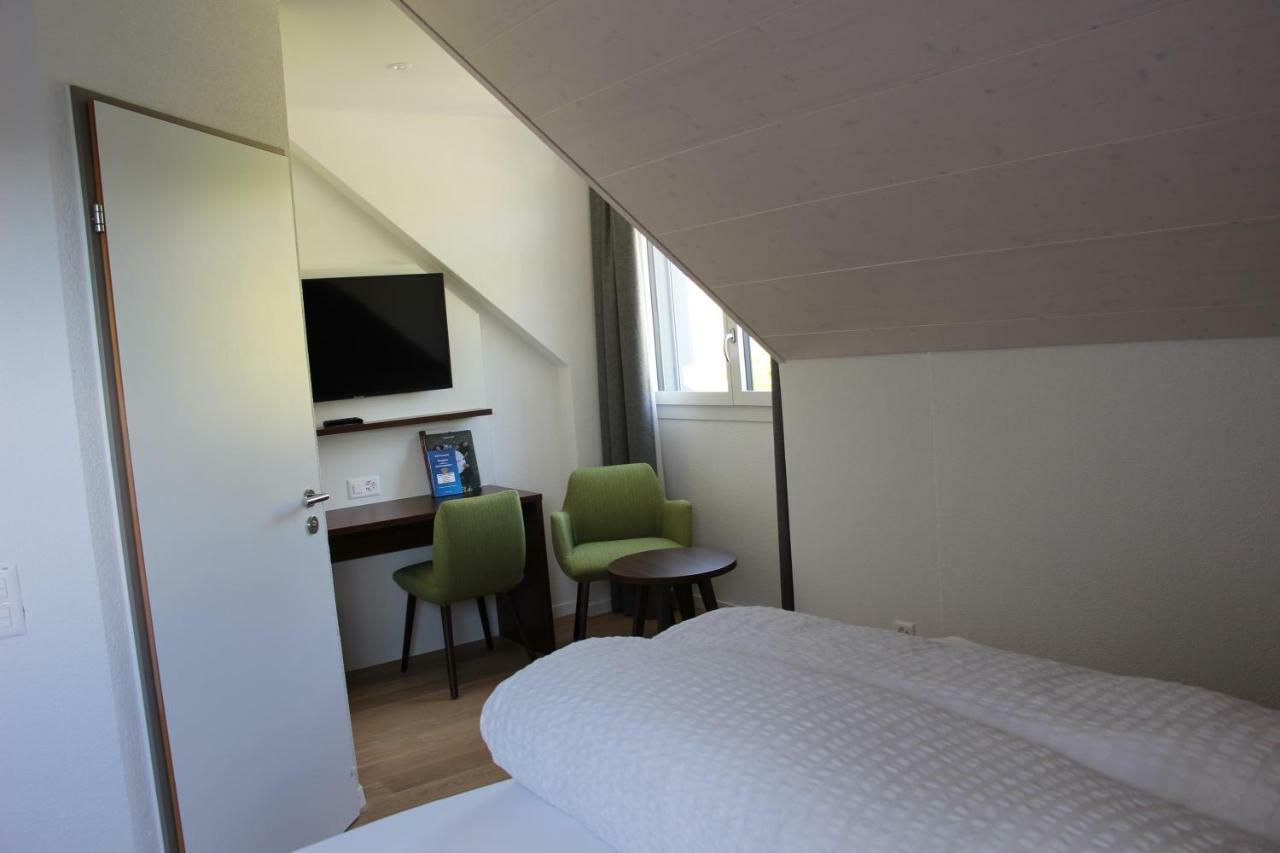 Seehotel Delphin Meisterschwanden Екстериор снимка
